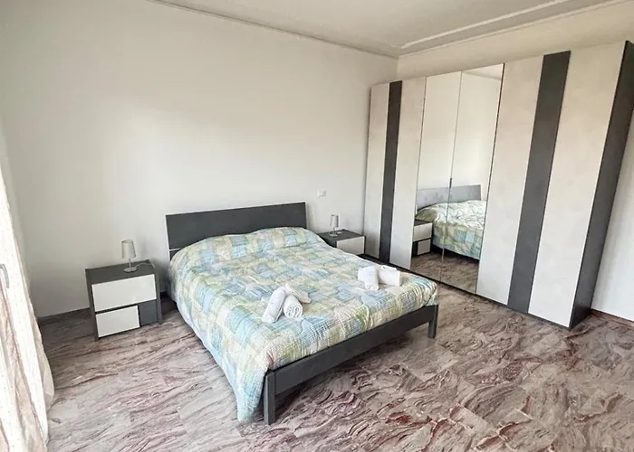 Izz1 - Motor&food Valley *