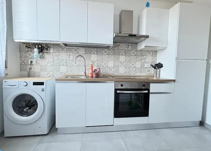 Izz1 - Motor&food Valley